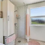Spacious With Sea Glimpse Walking Distance To Lyngsbaek Ebeltoft