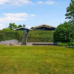 Spacious With Sea Glimpse Walking Distance To Lyngsbaek * Ebeltoft