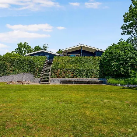 Beautiful And Spacious With A Sea View Near Lyngsbaek Beach, * 에벨토프트