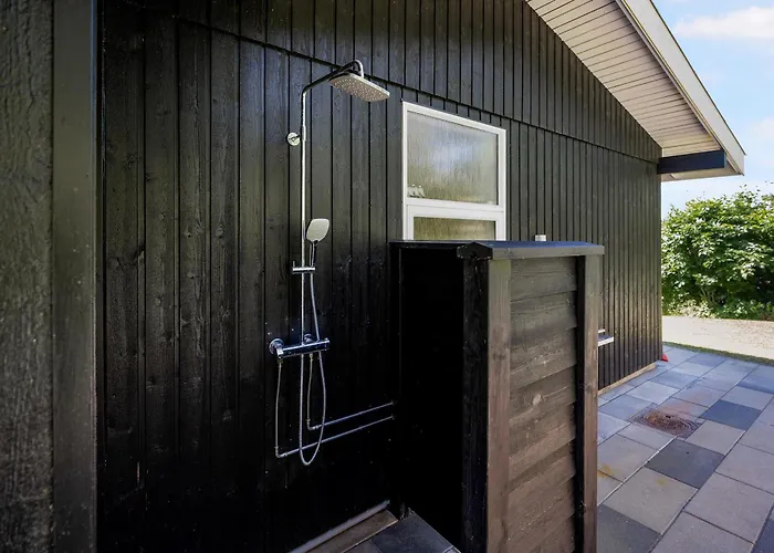 Spacious With Sea Glimpse Walking Distance To Lyngsbaek * Ebeltoft