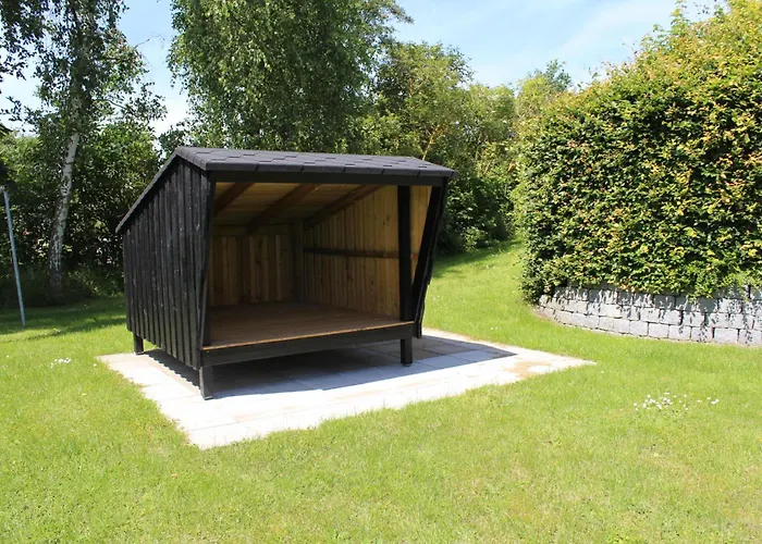 Spacious With Sea Glimpse Walking Distance To Lyngsbaek Feriehus